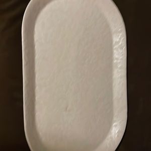 Beautiful Bennington Pottery Sideboard.  Oval vanilla shade.  Like new.